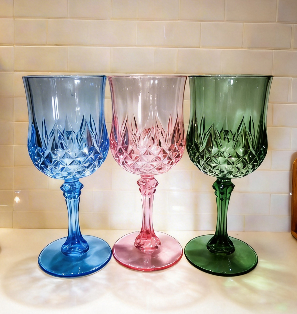 Blue pink green crystal plastic wine cups set OEM Dongguan China